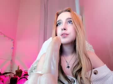Naked cam girl monro_merlin image #3799071