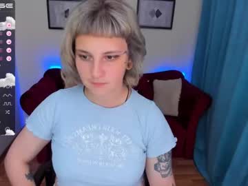 Naked cam girl yolandi_toit image #2297775