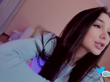 Naked cam girl hollyextra image #3008101