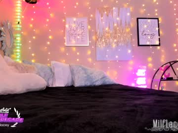 Naked cam girl milf_lacey image #2904218