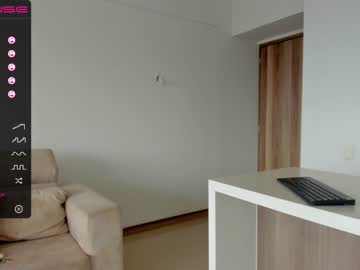 Naked cam girl swt_molly image #1417330