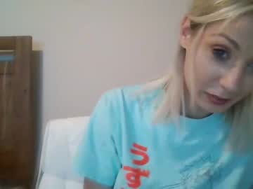 Naked cam girl itwasntaphasemom image #1694702