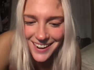 graciexoxo16 naked cam