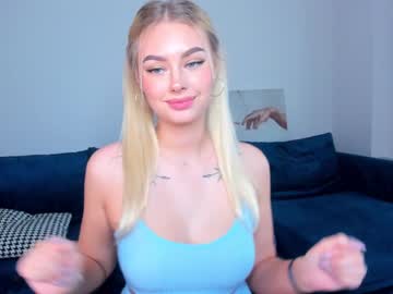 Naked cam girl 8a8y_nura image #2048721