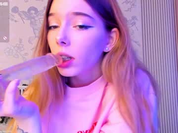 Naked cam girl lill_alice image #3372780
