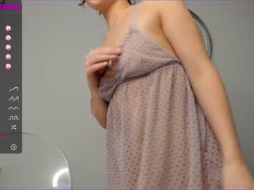 Naked cam girl hee_jin image #478020