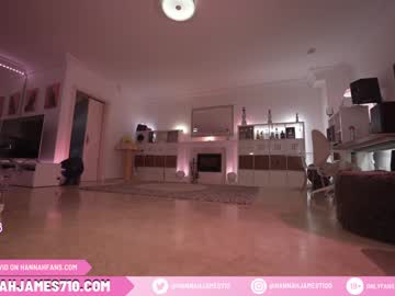 Naked cam girl hannahjames710 image #2609209