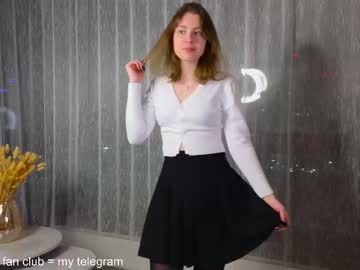 Naked cam girl willacruise image #4062345