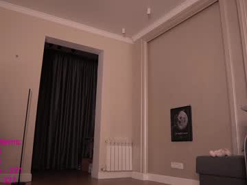 Naked cam girl lindamei image #2854931