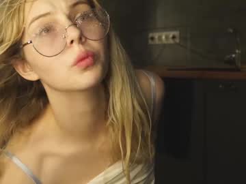 ellizabetta naked cam