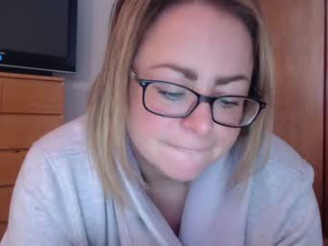 Naked cam girl ffl1233 image #3543284