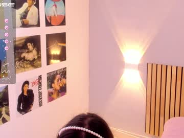 Naked cam girl little_effy18 image #3867674