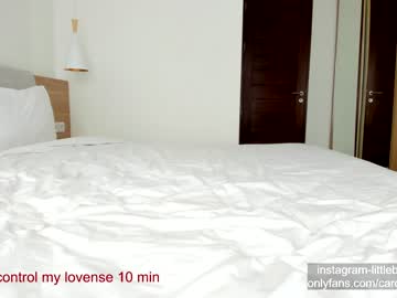 Naked cam girl carolinaherera image #2128132