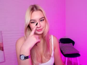 Naked cam girl 8a8y_nura image #1244163