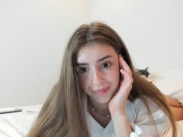Naked cam girl coy_amina image #1416946