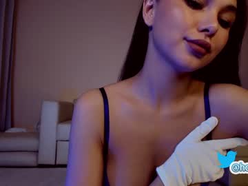 Naked cam girl hollyextra image #3286690