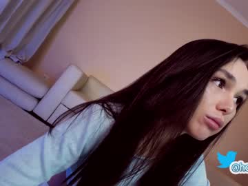 Naked cam girl hollyextra image #3041623