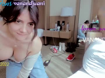 Naked cam girl vanandjuani image #1397827