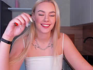 Naked cam girl 8a8y_nura image #194415