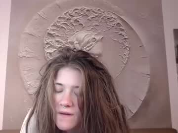 Naked cam girl annieaimee image #2271904