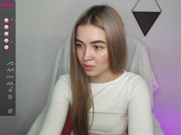 Naked cam girl yourvirusqueen_ image #2169978