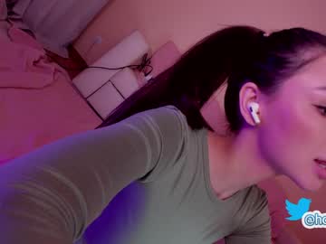 Naked cam girl hollyextra image #2919610