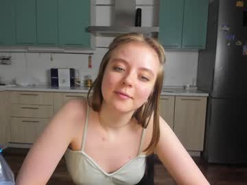 Naked cam girl 1_girl_ image #1511376