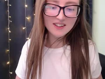 Naked cam girl kailaroset image #1695958