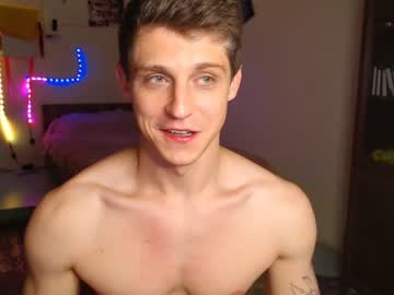 Naked cam man insider_death image #2593851