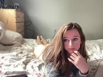 prettypetiteangel2000 naked cam