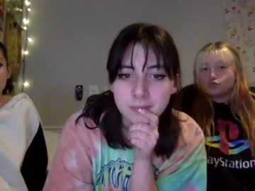 Naked cam girl wallabyxxx image #3283685