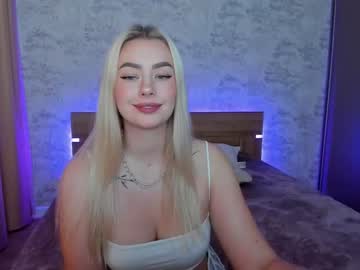 Naked cam girl 8a8y_nura image #237502