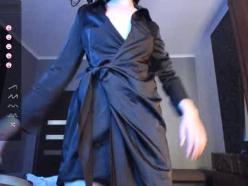 Naked cam girl kare_maya image #2413025