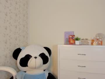 Naked cam girl veroniqe_lounge image #1185276