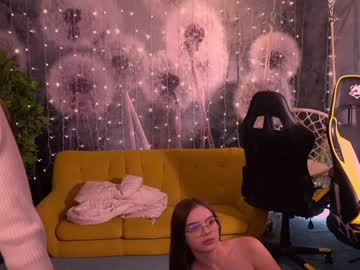 Naked cam couple kira0541 image #3609887