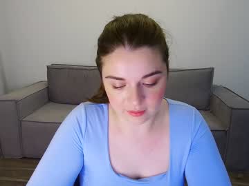Naked cam girl tutti_frutti_ image #2690567