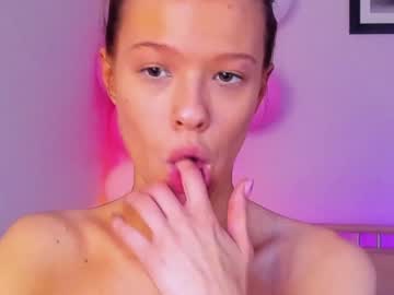 Naked cam girl _demi_dee_ image #1245897