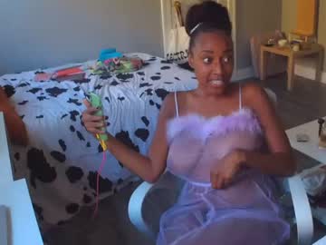 Naked cam girl lilbootyprez image #336570