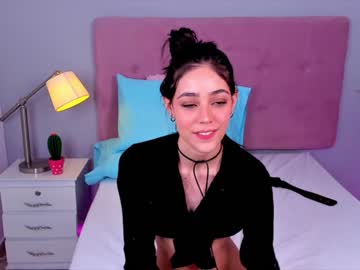 Naked cam girl victoria_casas image #650367