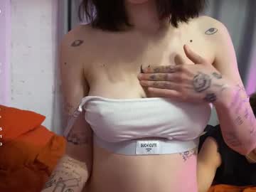 Naked cam couple rob_n_zara image #4047393