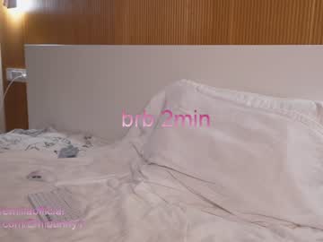 Naked cam girl emilia98xxx image #3134037