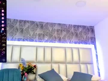 valery_cute___ naked cam