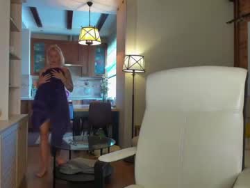 Naked cam girl _mari_ image #2136376