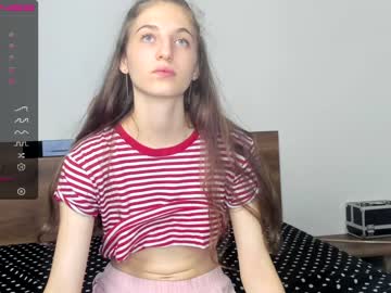 Naked cam girl emma_elfi image #2356608