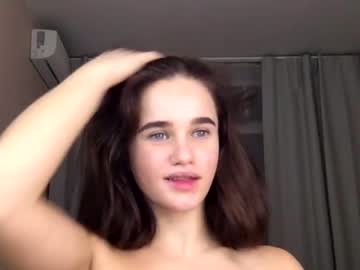 Naked cam girl ella_hey image #3172979