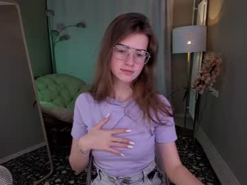 Naked cam girl zlata_luna image #434558