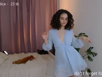 Naked cam girl flaming_hotty image #3938545