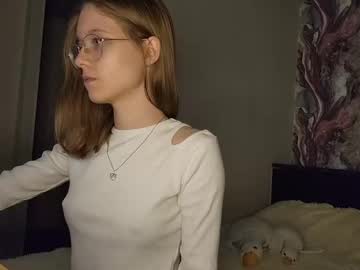 Naked cam girl lowress image #4064477
