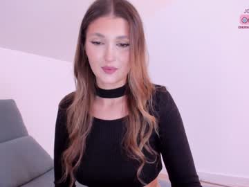 Naked cam girl aalliyahh image #2704178