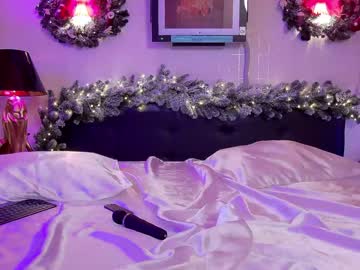 Naked cam girl immature_babyy image #727213
